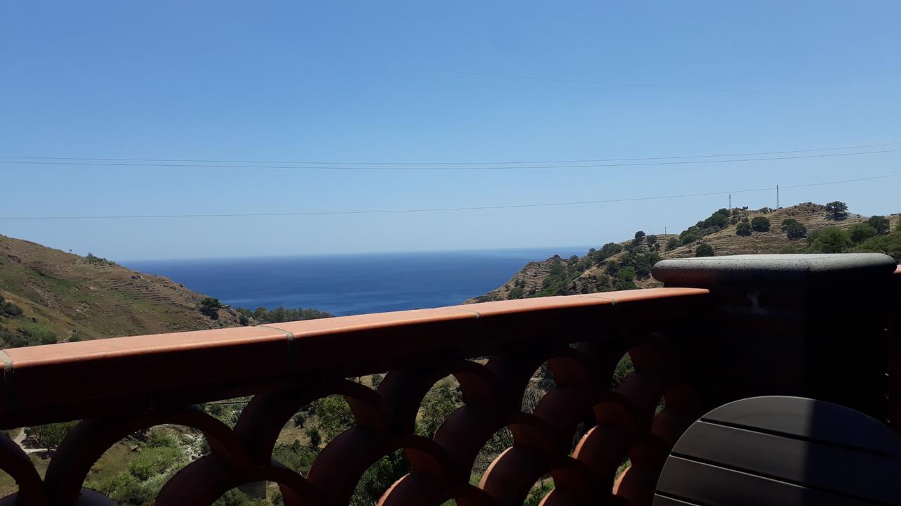 Valle Lumia Letojanni Buitenkant foto